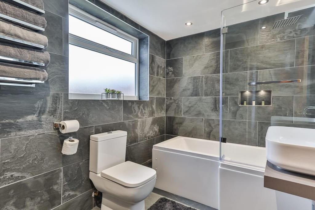 Luxury Spacious Pad With Games Room Sheffield Exterior foto